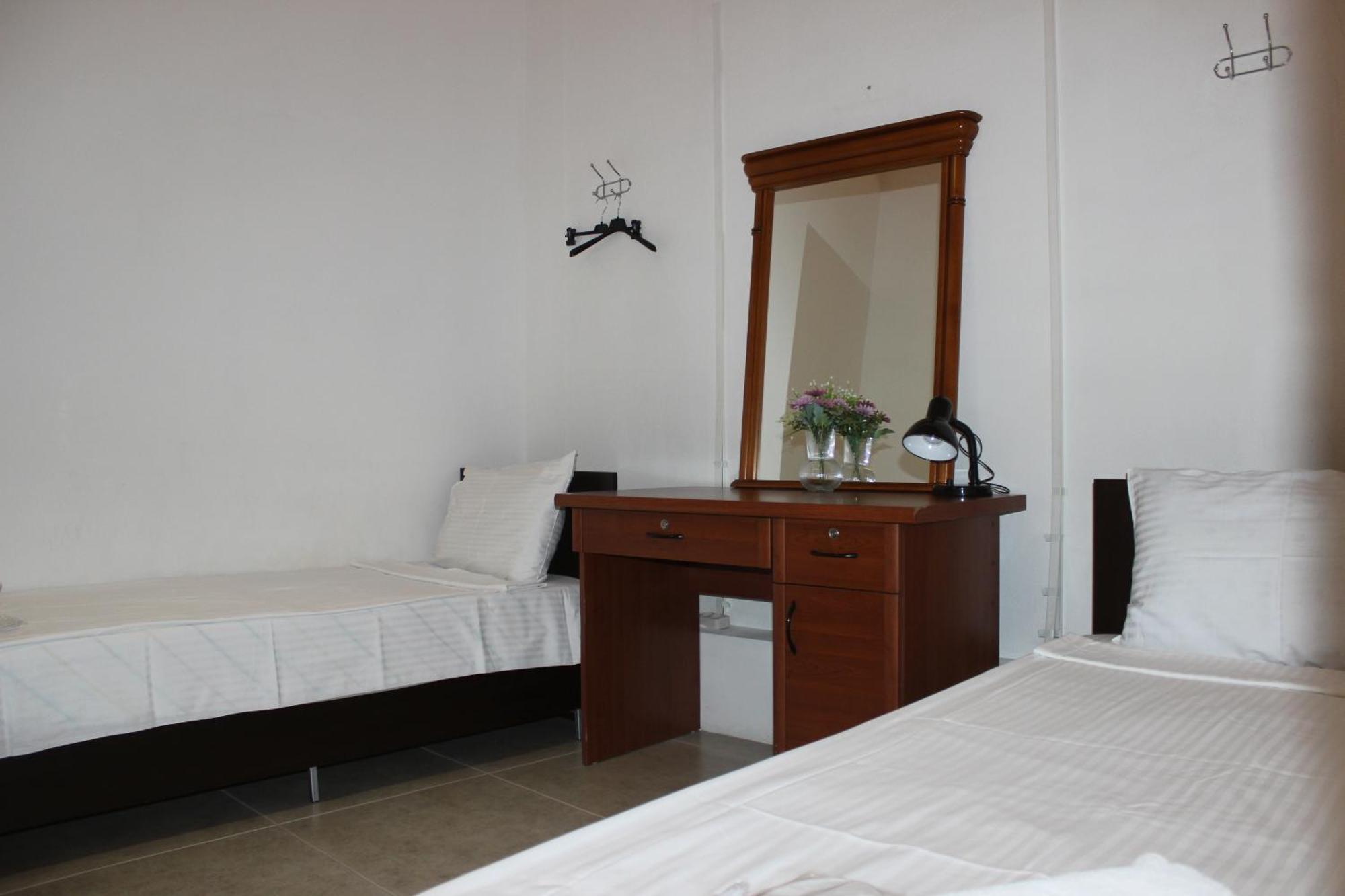 Hostel Near The Square Tbilisi Bagian luar foto