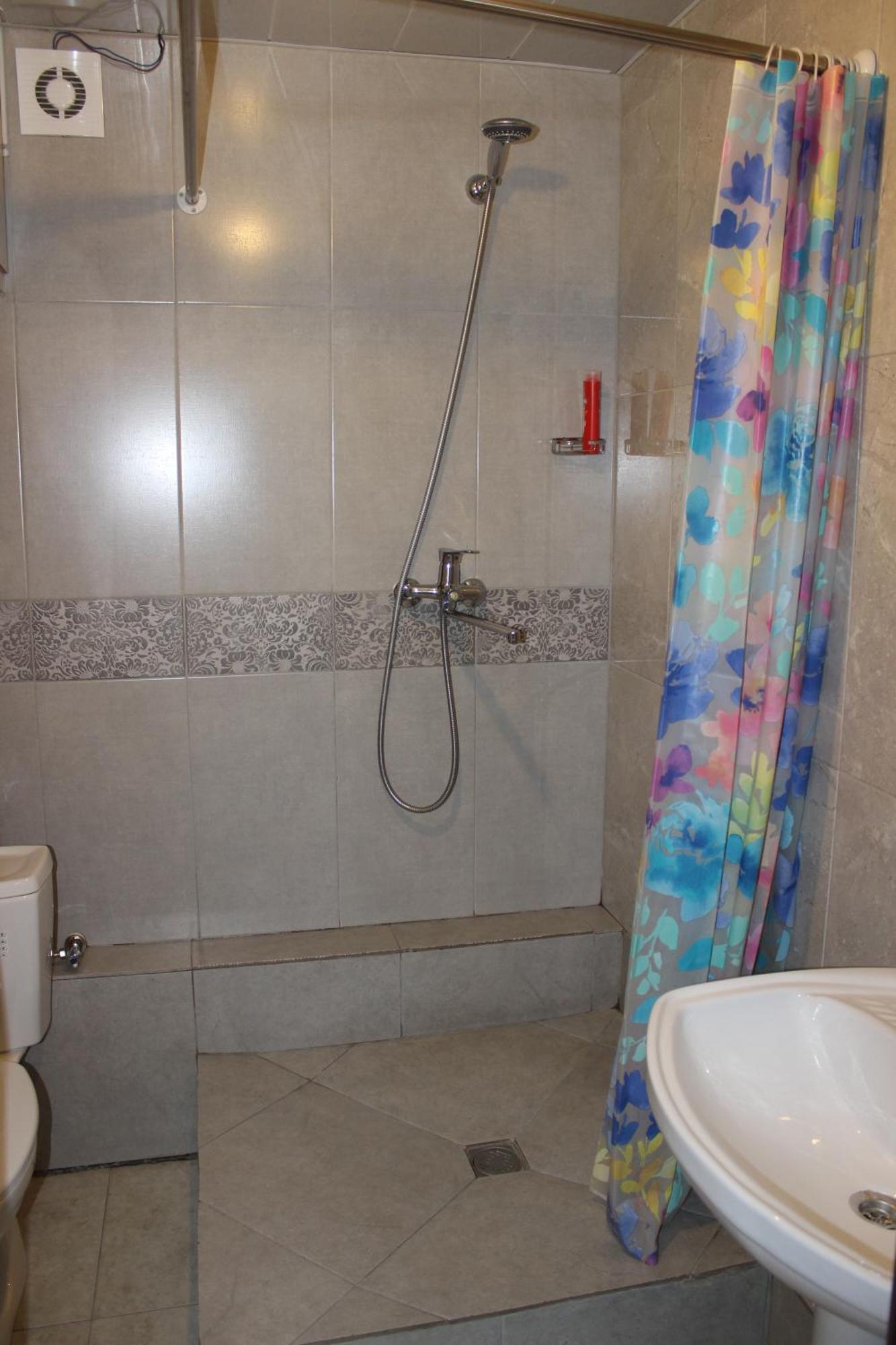 Hostel Near The Square Tbilisi Bagian luar foto