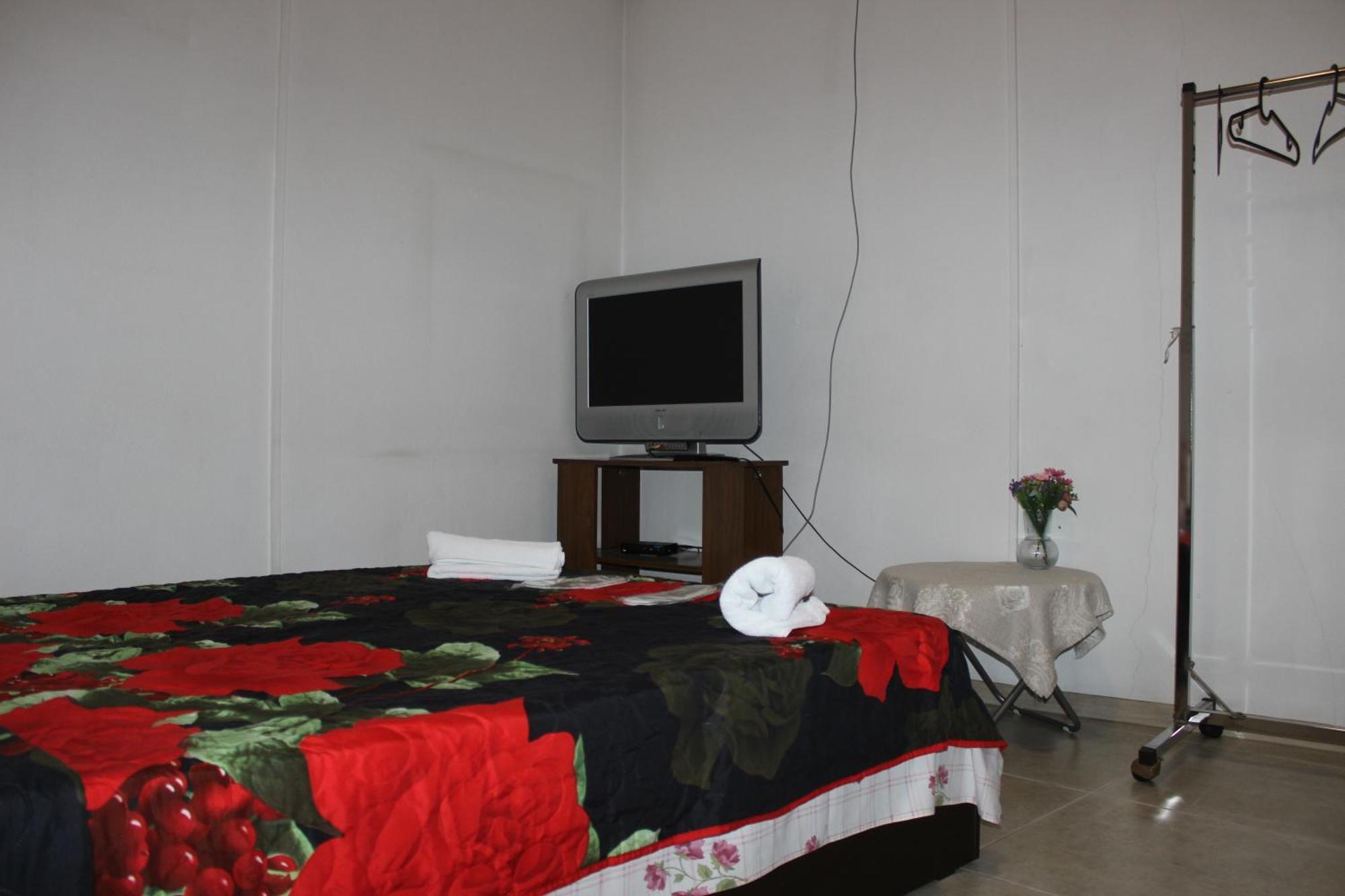 Hostel Near The Square Tbilisi Bagian luar foto