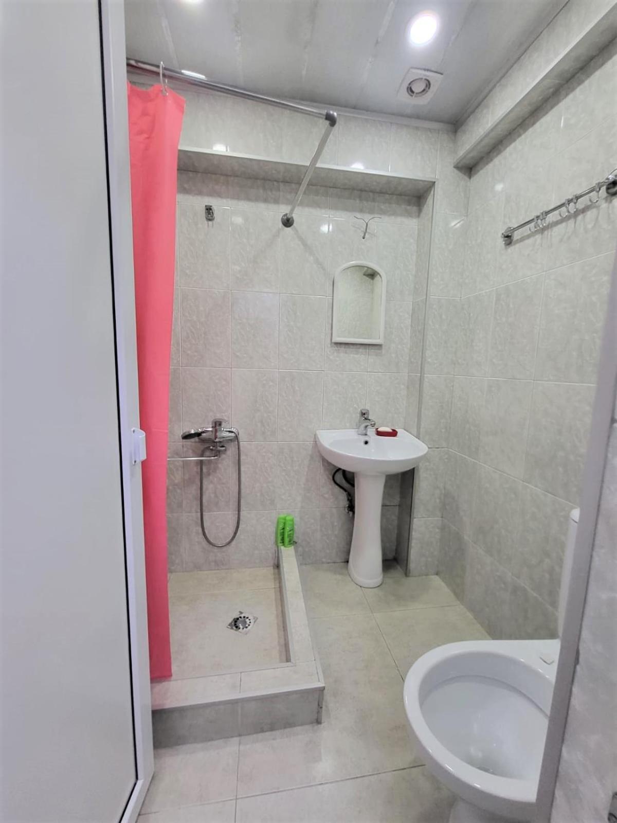 Hostel Near The Square Tbilisi Bagian luar foto