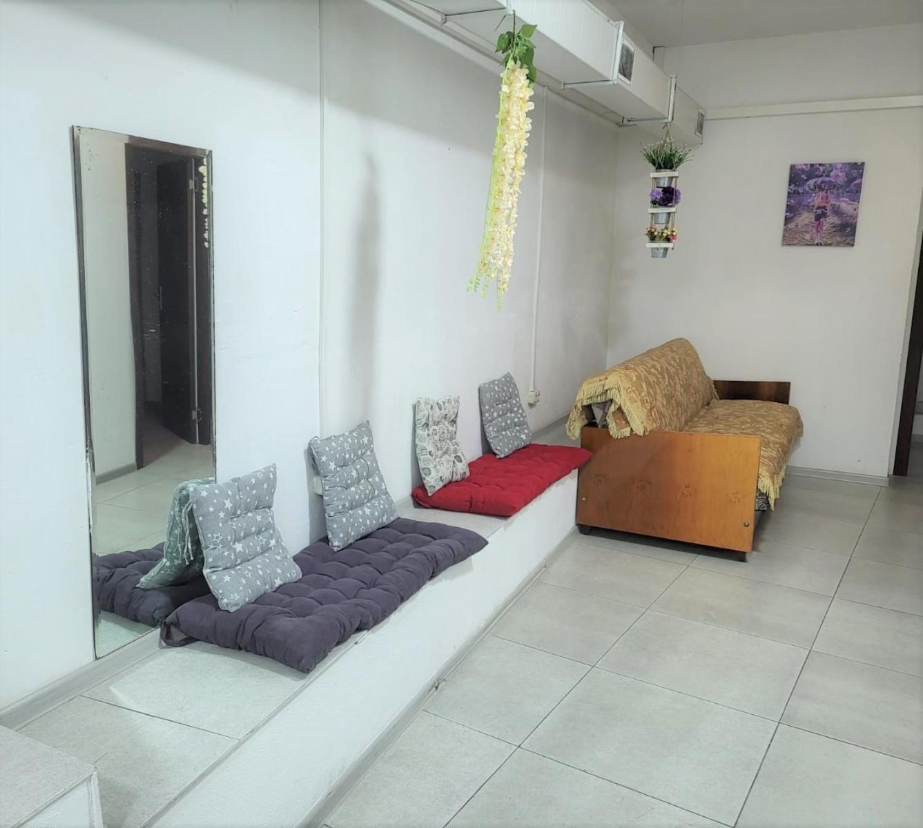 Hostel Near The Square Tbilisi Bagian luar foto