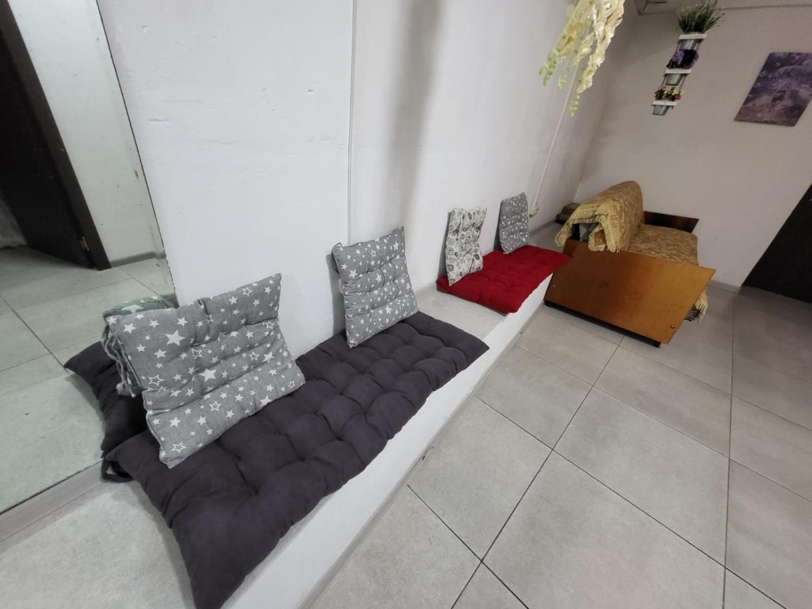 Hostel Near The Square Tbilisi Bagian luar foto