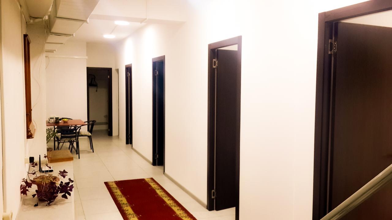 Hostel Near The Square Tbilisi Bagian luar foto